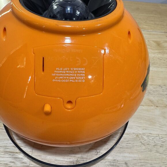 LEGOLAND California Hotel Pumpkin Candy Bucket 2018 Halloween Plastic FLAWED GUC - Picture 9 of 12